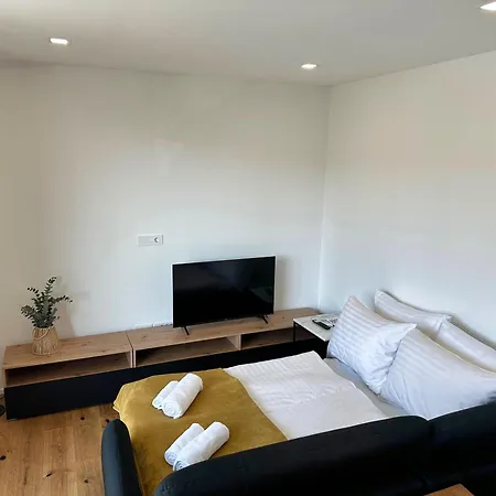 Apartament Garden *