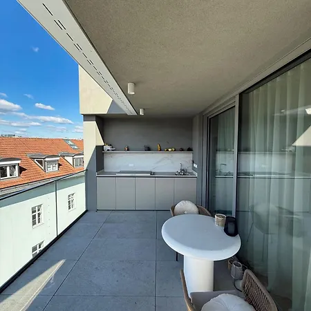 شقة Penthouse - Garden *