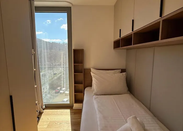 דירה Penthouse - Garden *