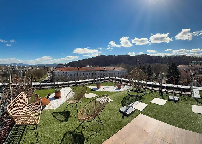 Apartamento Penthouse - Garden Liubliana